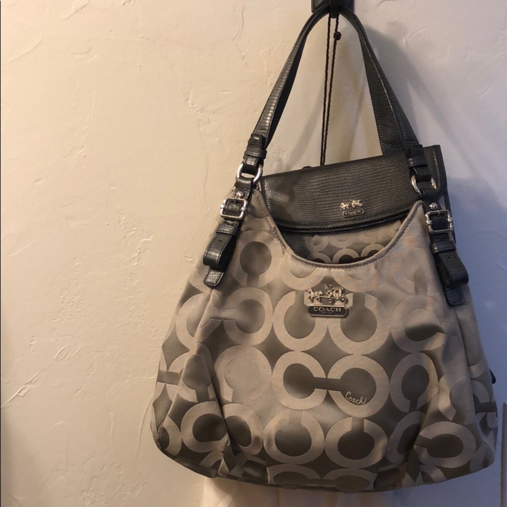 Coach 3 compartment shoulder bag w matching wallet